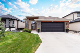 Main Photo: 126 Kingsclear Drive in Winnipeg: River Park South Residential for sale (2F)  : MLS®# 202326135