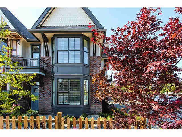 Main Photo: 29 33460 LYNN Avenue in Abbotsford: Central Abbotsford Townhouse for sale in "ASTON ROW" : MLS®# F1440566