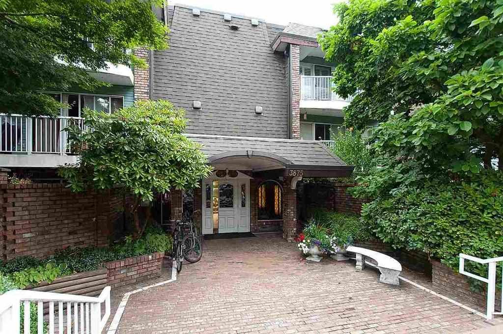 Main Photo: 201 3875 W 4TH Avenue in Vancouver: Point Grey Condo for sale in "LANDMARK JERICHO" (Vancouver West)  : MLS®# R2150211