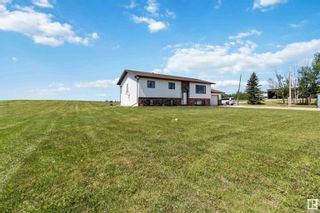 Photo 3: 57222 RGE RD 80: Rural Lac Ste. Anne County House for sale : MLS®# E4393889