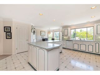 Photo 4: 13557 55A Avenue in Surrey: Panorama Ridge House for sale in "Panorama Ridge" : MLS®# R2467137