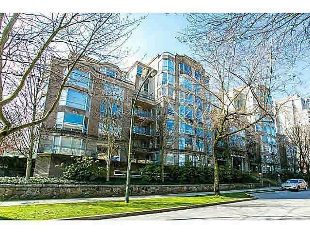 Main Photo: 303 500 W 10TH Avenue in Vancouver: Fairview VW Condo for sale in "Cambridge Court" (Vancouver West)  : MLS®# R2050237