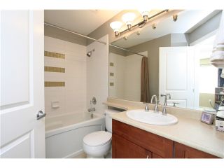 Photo 18: 10 55 HAWTHORN Drive in Port Moody: Heritage Woods PM Townhouse for sale in "COBALT SKY" : MLS®# V1034207