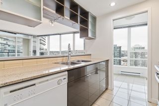 Photo 6: 2202 939 EXPO Boulevard in Vancouver: Yaletown Condo for sale in "The Max" (Vancouver West)  : MLS®# R2636587