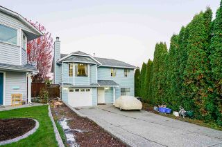 Photo 1: 6646 WILLOUGHBY Way in Langley: Willoughby Heights House for sale : MLS®# R2516151