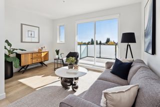 Photo 1: 404 4933 CLARENDON Street in Vancouver: Collingwood VE Condo for sale (Vancouver East)  : MLS®# R2819887