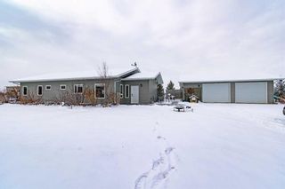 Main Photo: 43552 Range Road 180: Rural Camrose County Detached for sale : MLS®# A2106042