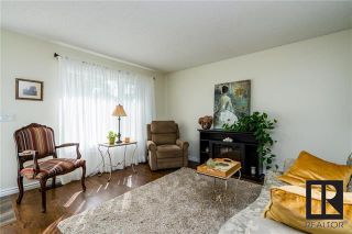 Photo 5: 103 Brotman Bay in Winnipeg: River Park South Residential for sale (2F)  : MLS®# 1818987