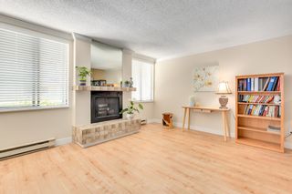 Photo 2: 208 15282 19 Avenue in Surrey: King George Corridor Condo for sale in "PARKVIEW PLACE" (South Surrey White Rock)  : MLS®# R2724410