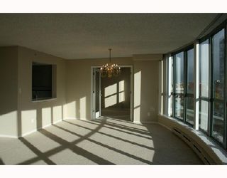 Photo 4: 706 1188 QUEBEC Street in Vancouver: Mount Pleasant VE Condo for sale in "CITYGATE" (Vancouver East)  : MLS®# V675799