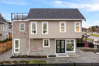 Photo 2: 1320 JONES Avenue in North Vancouver: Central Lonsdale 1/2 Duplex for sale : MLS®# R2754399