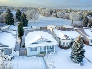Photo 2: 88 Erickson Drive: Red Deer Detached for sale : MLS®# A2020118