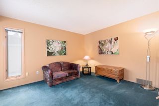 Photo 4: 32 Riverwood Circle SE in Calgary: Riverbend Detached for sale : MLS®# A1177141