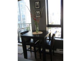 Photo 9: 2001 1295 RICHARDS Street in Vancouver: Downtown VW Condo for sale in "OSCAR" (Vancouver West)  : MLS®# V839014