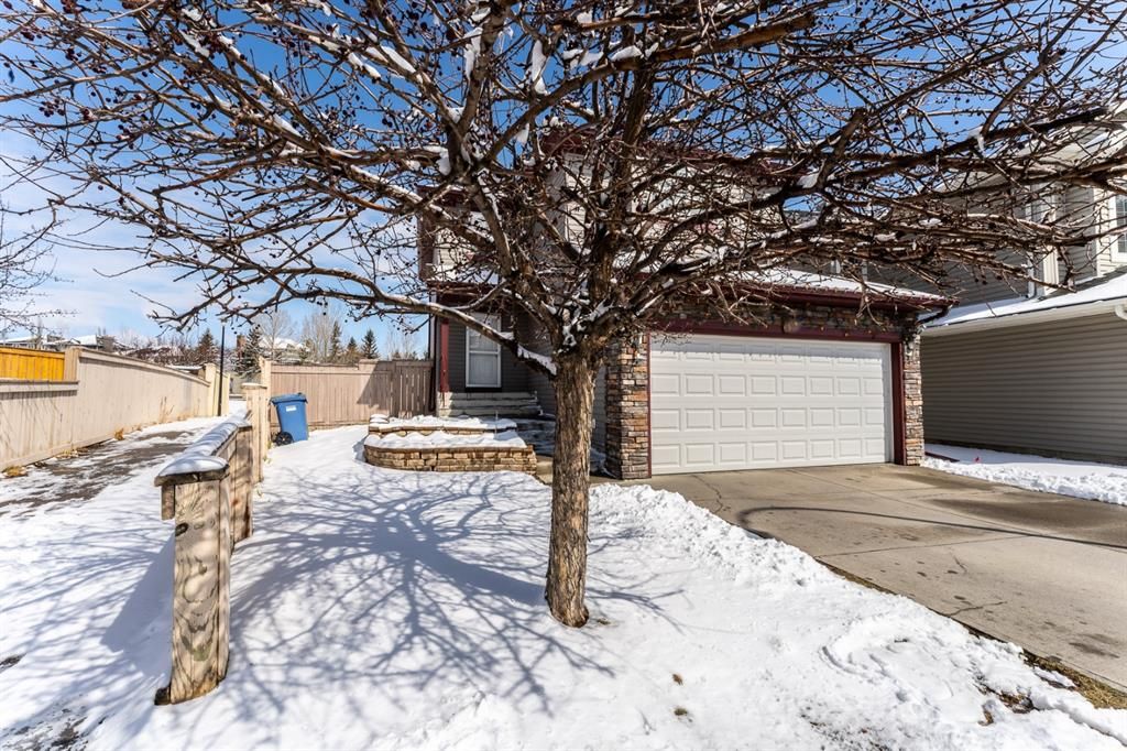 Main Photo: 69 SIMCOE Circle SW in Calgary: Signal Hill Detached for sale : MLS®# A1207831