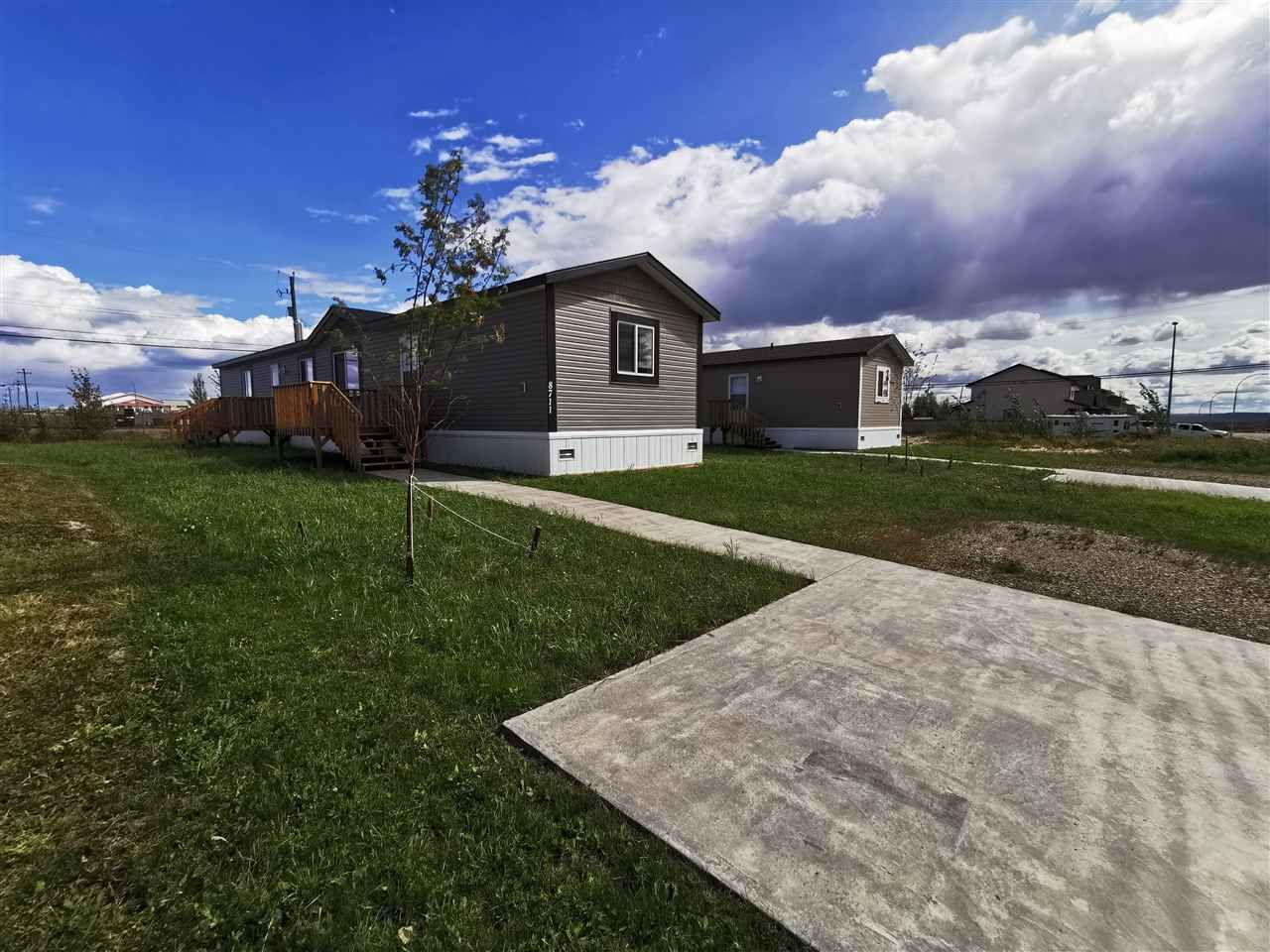 Main Photo: 8711 74 Street in Fort St. John: Fort St. John - City SE Manufactured Home for sale in "SOUTH ANNOEFIELD" (Fort St. John (Zone 60))  : MLS®# R2553301
