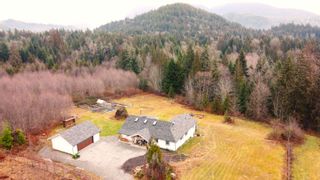 Photo 4: 1860 ARBORETUM Drive in Gibsons: Gibsons & Area House for sale (Sunshine Coast)  : MLS®# R2752518