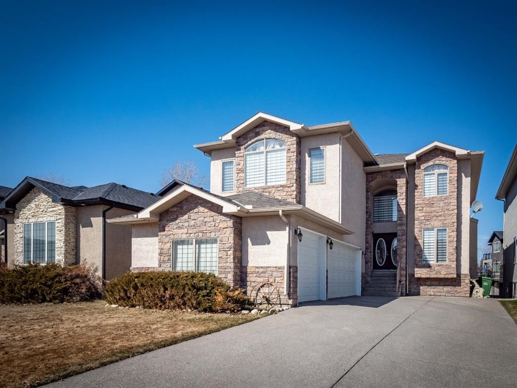 Main Photo: 76 West Cedar Rise SW in Calgary: West Springs Detached for sale : MLS®# A1089830