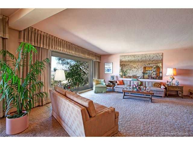 Main Photo: UNIVERSITY HEIGHTS House for sale : 4 bedrooms : 1862 Mission Cliff Drive in San Diego