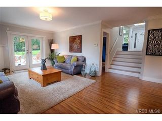 Photo 4: A 4903 Lochside Dr in VICTORIA: SE Cordova Bay House for sale (Saanich East)  : MLS®# 699460