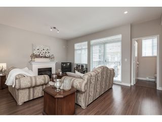 Photo 3: 15 6036 164 Street in Surrey: Cloverdale BC Townhouse for sale in "Arbour Village" (Cloverdale)  : MLS®# R2445991
