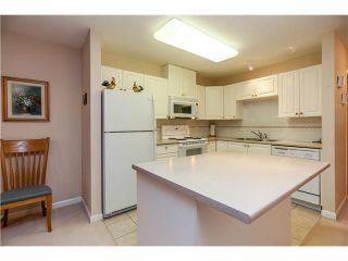 Photo 3: # 803 612 6TH ST in New Westminster: Uptown NW Condo for sale in "THE WOODWARD" : MLS®# V1030820