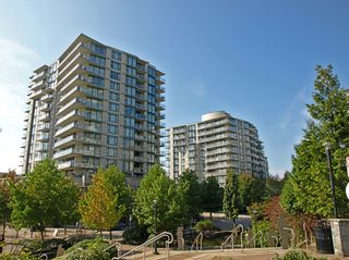 Photo 1: 605 175 W 1ST Street in North Vancouver: Lower Lonsdale Condo for sale : MLS®# V1021025
