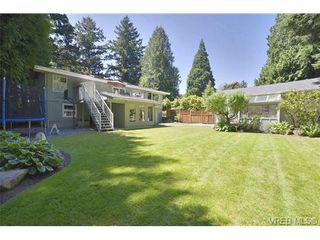 Photo 2: 760 Piedmont Dr in VICTORIA: SE Cordova Bay House for sale (Saanich East)  : MLS®# 676394