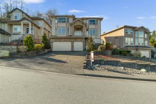 Photo 2: 2915 KEETS Drive in Coquitlam: Ranch Park House for sale : MLS®# R2558007