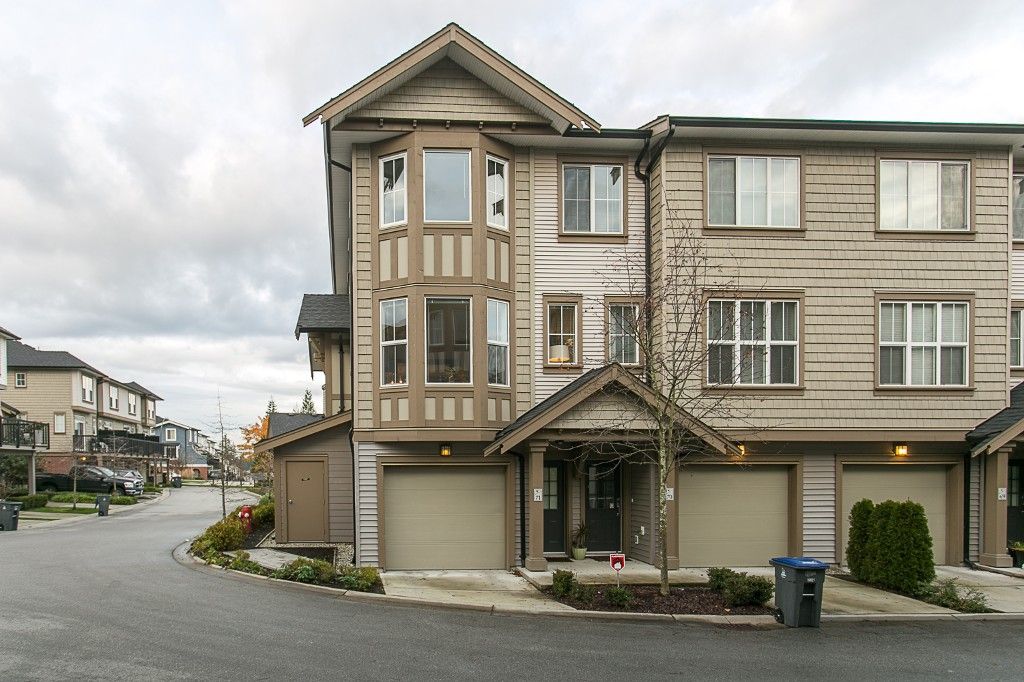 Main Photo: 71 14838 61 Avenue in Surrey: Sullivan Station Townhouse for sale in "Sequoia" : MLS®# R2123525