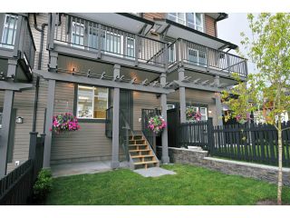 Photo 2: 120 1480 SOUTHVIEW Street in Coquitlam: Burke Mountain Townhouse for sale in "CEDAR CREEK" : MLS®# V1031696