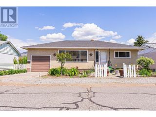 Photo 1: 468 MCGOWAN AVE in Kamloops: House for sale : MLS®# 178253