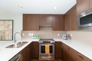 Photo 6: 1905 125 COLUMBIA Street in New Westminster: Downtown NW Condo for sale in "NORTHBANK" : MLS®# R2255130