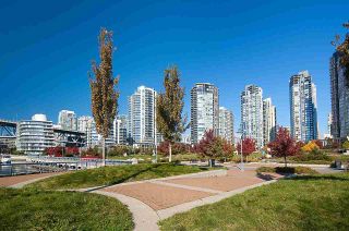Photo 32: 607 550 PACIFIC Street in Vancouver: Yaletown Condo for sale in "AQUA AT THE PARK" (Vancouver West)  : MLS®# R2518255