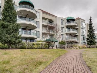 Photo 2: 107 1705 MARTIN Drive in Surrey: Sunnyside Park Surrey Condo for sale in "SOUTHWYND" (South Surrey White Rock)  : MLS®# R2746770