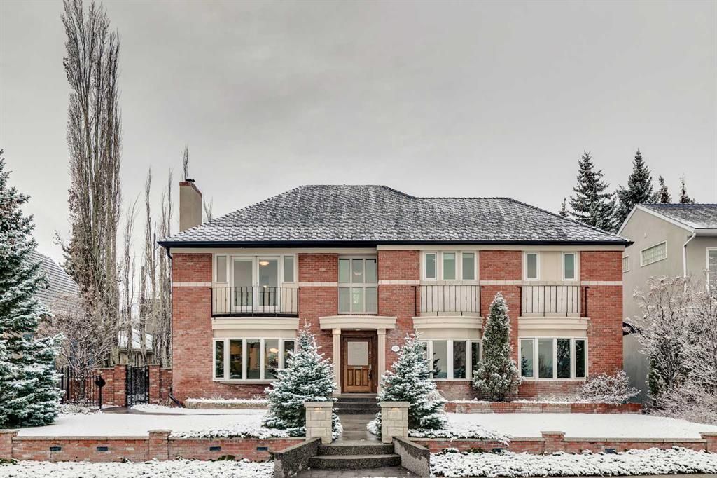 Main Photo: 615 Earl Grey Crescent SW in Calgary: Upper Mount Royal Detached for sale : MLS®# A2094873