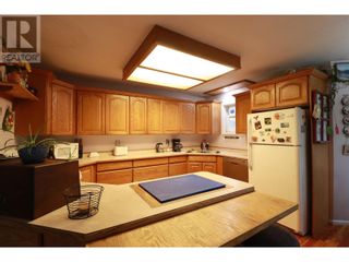 Photo 10: 232 FARLEIGH LAKE Road in Penticton: House for sale : MLS®# 10301275