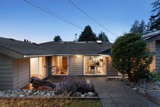 Photo 23: 938 LEOVISTA Avenue in North Vancouver: Edgemont House for sale : MLS®# R2751669