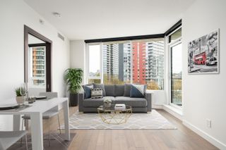 Photo 4: 355 38 SMITHE Street in Vancouver: Downtown VW Condo for sale in "ONE PACIFIC" (Vancouver West)  : MLS®# R2876760