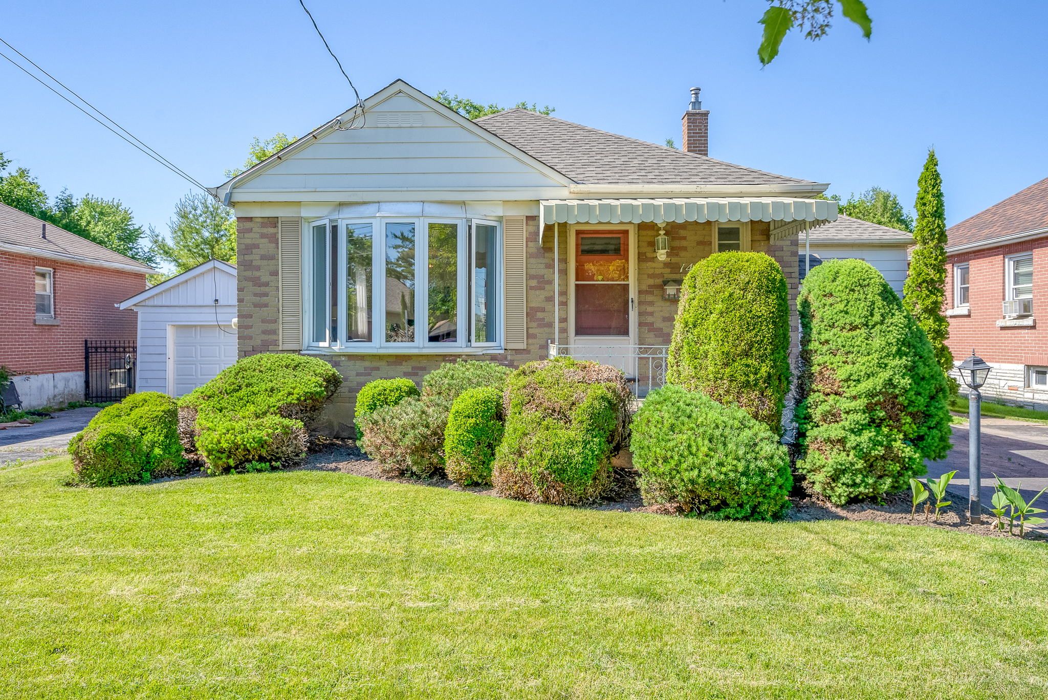 Main Photo: 142 Munroe Street in Cobourg: House for sale : MLS®# X5752708