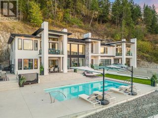 Photo 1: 112 Sunset Boulevard Okanagan Landing: Okanagan Shuswap Real Estate Listing: MLS®# 10307504