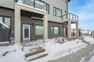 Photo 1: 904 218 Sherwood Square NW in Calgary: Sherwood Row/Townhouse for sale : MLS®# A2022621