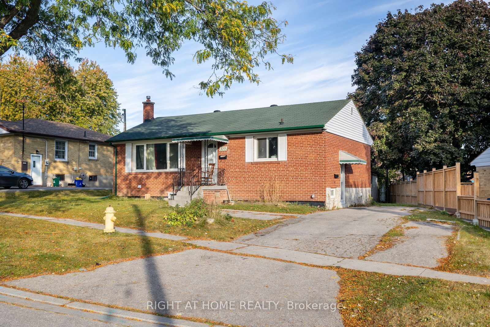 Main Photo: 322 Jasper Avenue in Oshawa: Lakeview House (Bungalow) for lease : MLS®# E7276616