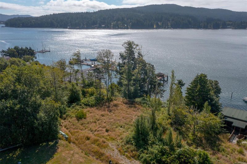 FEATURED LISTING: 1935 Murray Rd Sooke