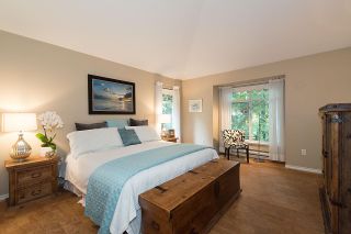 Photo 11: 1188 STRATHAVEN Drive in North Vancouver: Northlands Townhouse for sale : MLS®# R2215191