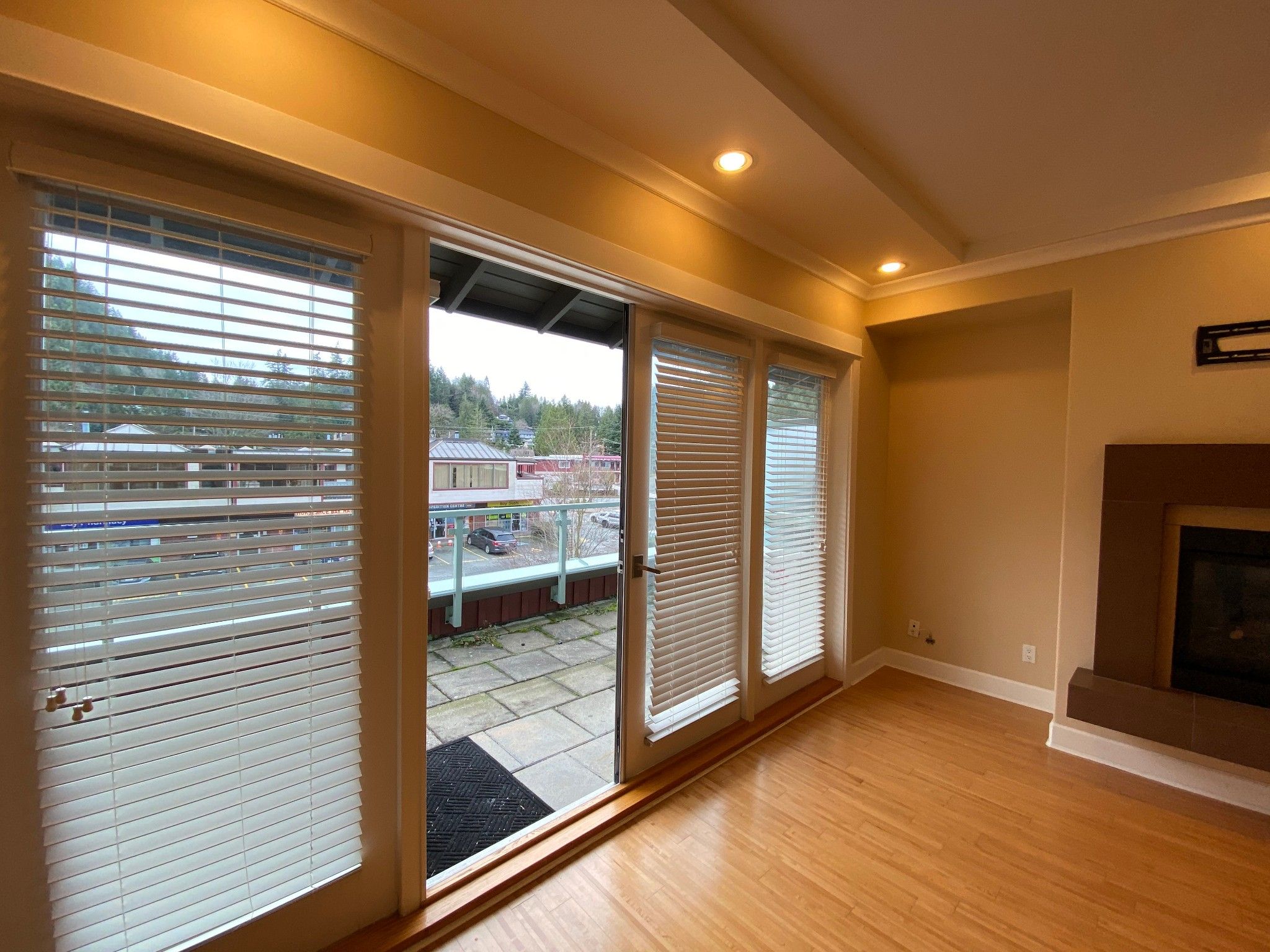 Photo 15: Photos: PH7-6688 Royal Ave in West Vancouver: Horseshoe Bay WV Condo for rent
