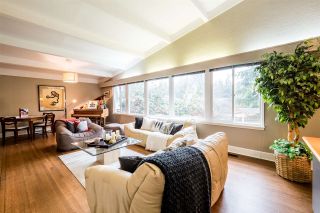 Photo 2: 1401 GREENBRIAR WAY in North Vancouver: Edgemont House for sale : MLS®# R2143736