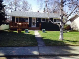 Photo 1: 4407 35 AVE SW in CALGARY: Glenbrook Residential Detached Single Family for sale (Calgary)  : MLS®# C3615315