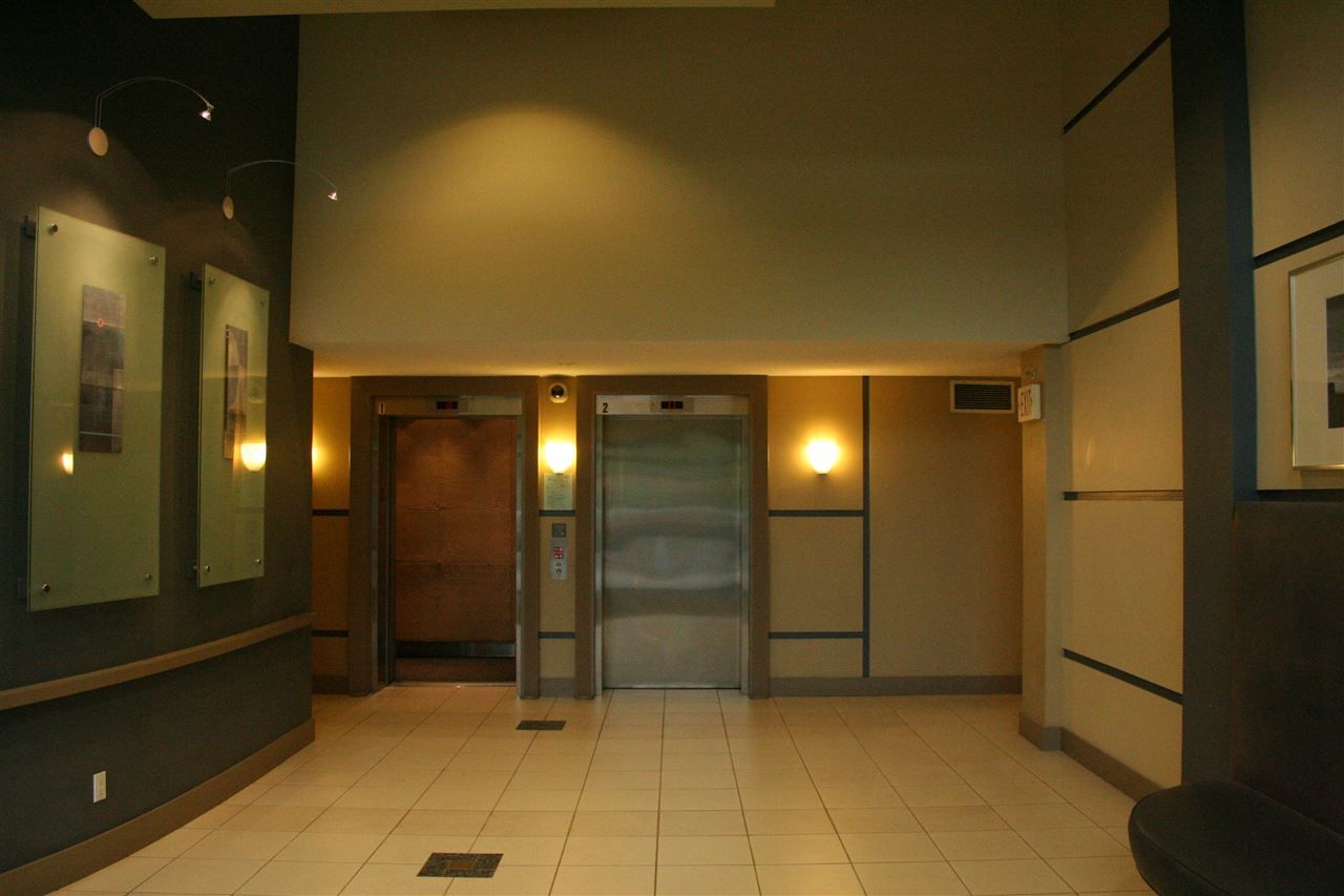 Building entrance lobby