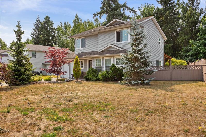 FEATURED LISTING: 1140 Galloway Cres Courtenay